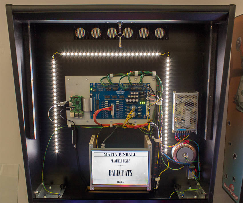 Magnifique flipper sur le thème de la mafia contrôlé par un Raspberry Pi 3 1591023961 230 Magnifique flipper sur le theme de la mafia controle par
