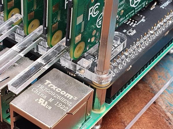 1591857055 829 Guide dassemblage du boitier HAT de cluster