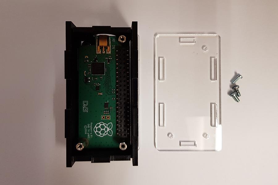 1591903811 925 Guide dassemblage du boitier du TV HAT Raspberry Pi Zero