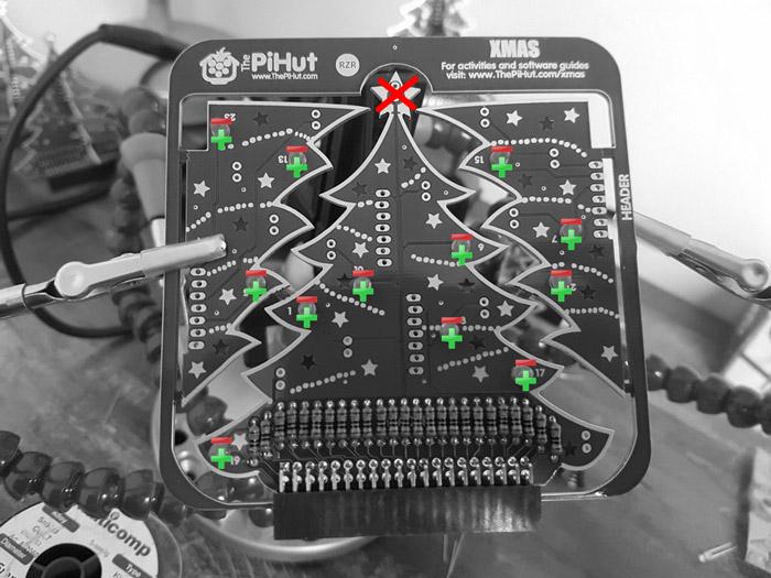1592215215 700 Instructions dassemblage de larbre de Noel 3D pour Raspberry Pi