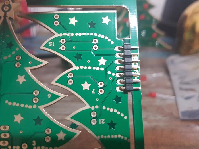 1592215216 470 Instructions dassemblage de larbre de Noel 3D pour Raspberry Pi