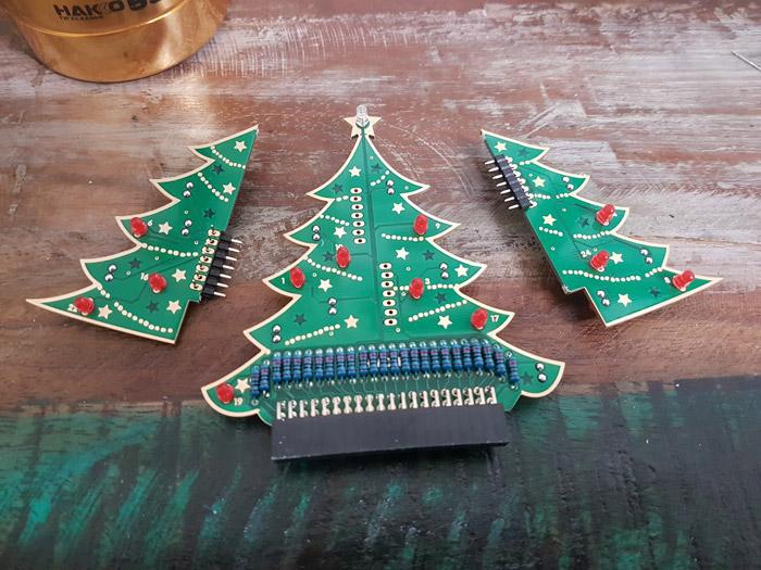 1592215217 452 Instructions dassemblage de larbre de Noel 3D pour Raspberry Pi