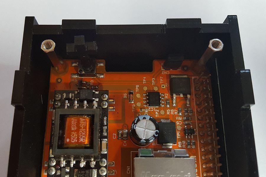 1592371809 70 Assemblage du boitier HAT du commutateur PoE