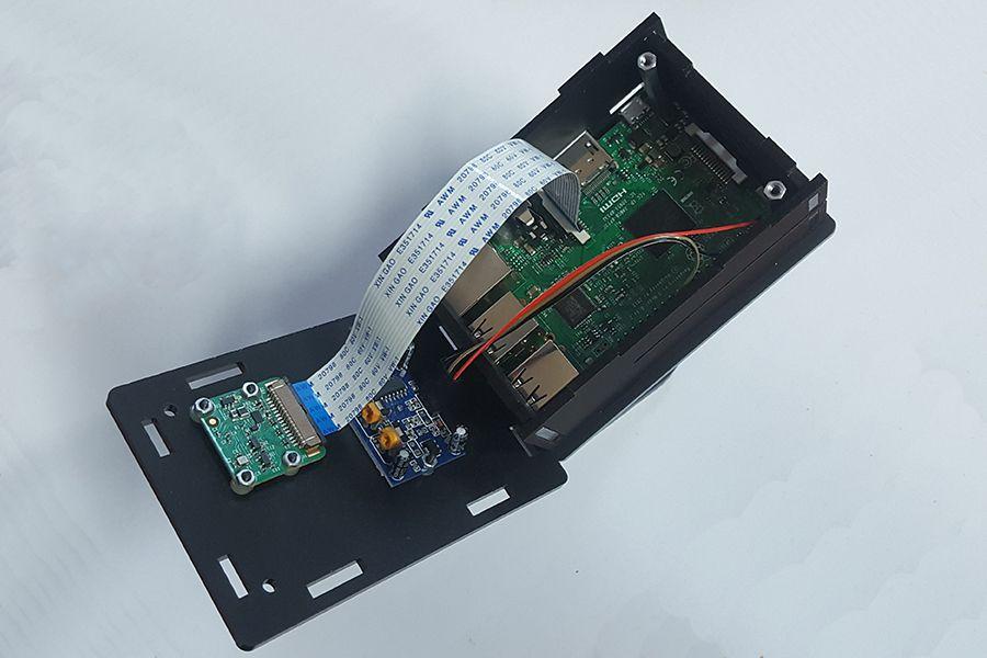 1592391608 449 Instructions dassemblage du boitier de la camera Pi PIR