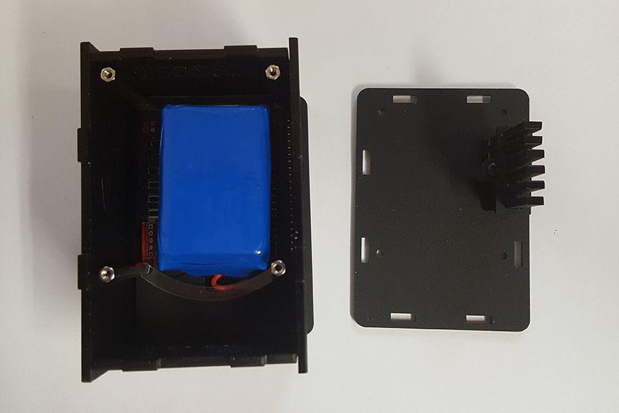 1592469008 406 Boitiers pour onduleurs PIco grands Instructions de montage