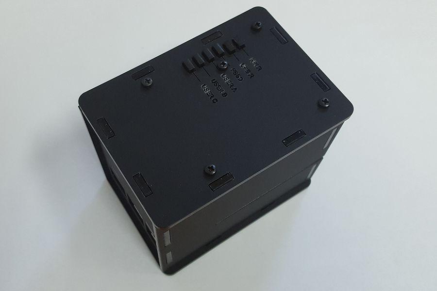 1592469009 326 Boitiers pour onduleurs PIco grands Instructions de montage