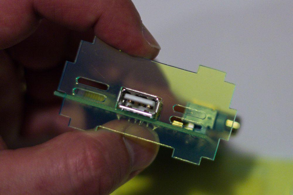 1592506811 598 Instructions de montage du boitier transparent Nwazet