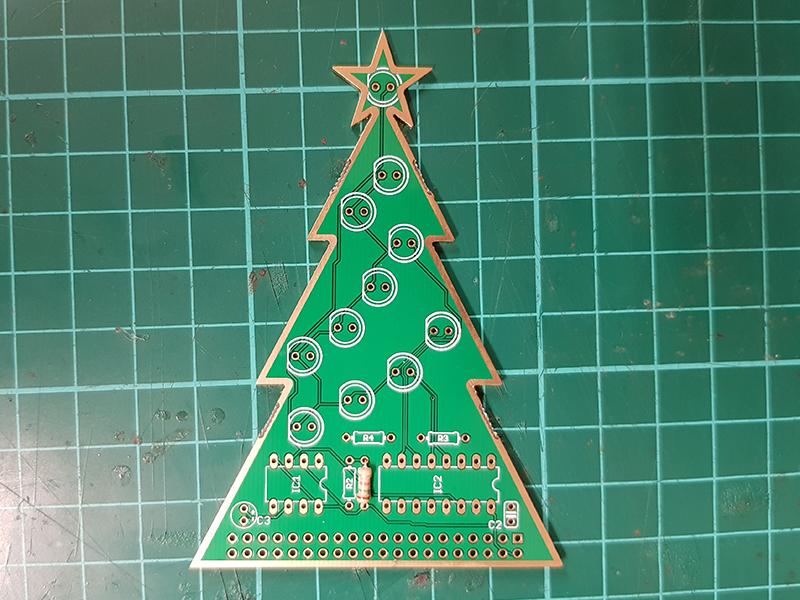 1593383405 135 Guide de soudure darbre de Noel