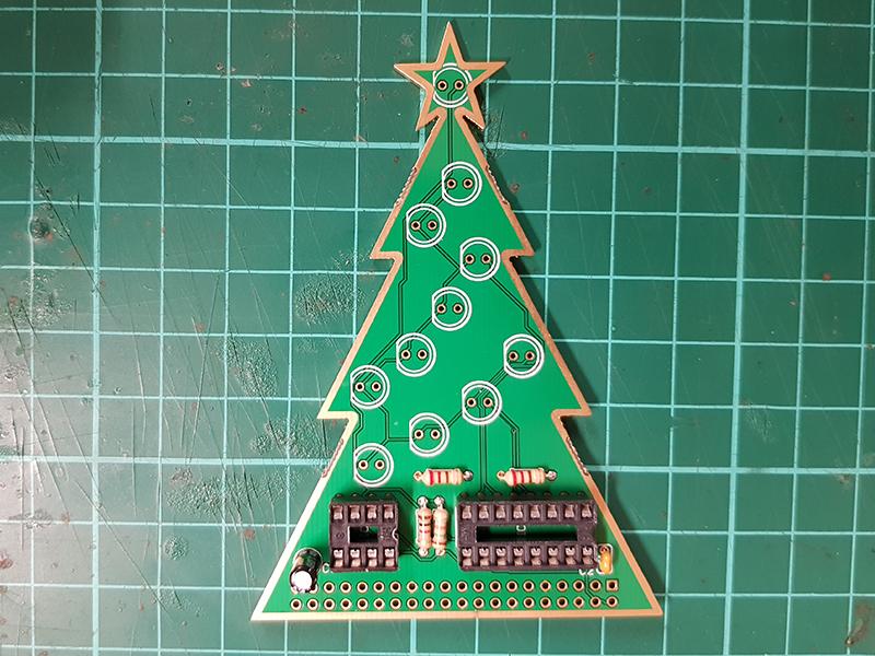 1593383412 132 Guide de soudure darbre de Noel