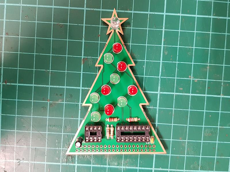 1593383414 509 Guide de soudure darbre de Noel