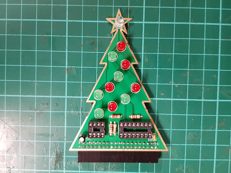 1593383415 830 Guide de soudure darbre de Noel