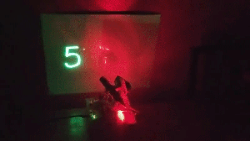 Ce pointeur laser controle par Raspberry Pi ecrit la meteo