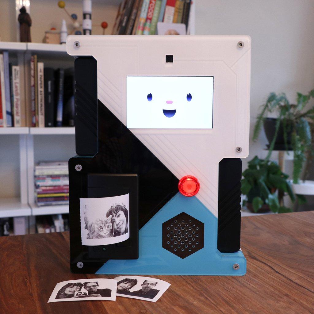 Construisez une caméra SelfieBot émotive avec un Raspberry Pi et de nombreuses compétences en création 1 Construisez une camera SelfieBot emotive avec un Raspberry Pi et