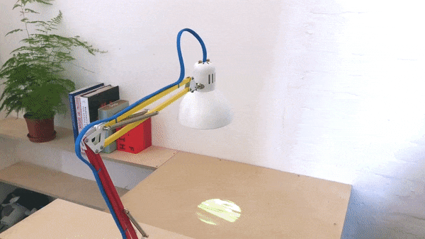 La lampe de realite augmentee utilise un Raspberry Pi pour