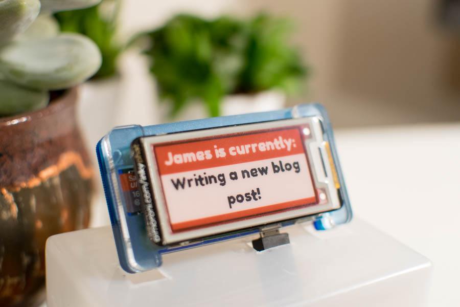 Laffichage detat E ink utilise MQTT et un Raspberry Pi pour