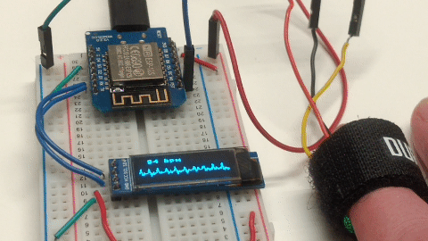 Le moniteur de frequence cardiaque utilise un Wemos un petit