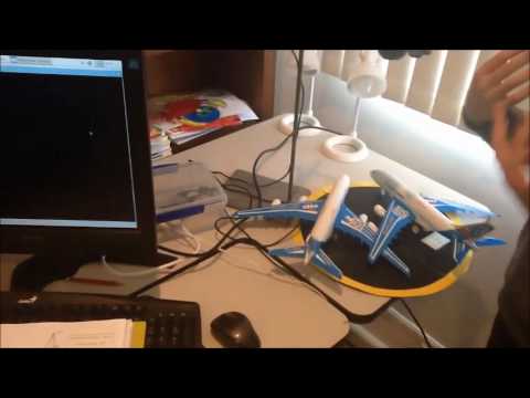 Un étudiant néo-zélandais développe un système de suivi d'avion utilisant des codes QR et un Raspberry Pi