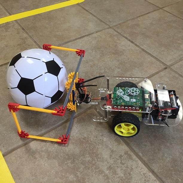 Kit GoPiGo de Dexter Industries utilisé dans le football robotisé en classe