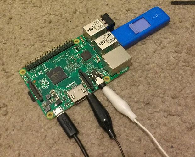 Démarrez en quelque sorte le Raspberry Pi à partir d'une clé USB