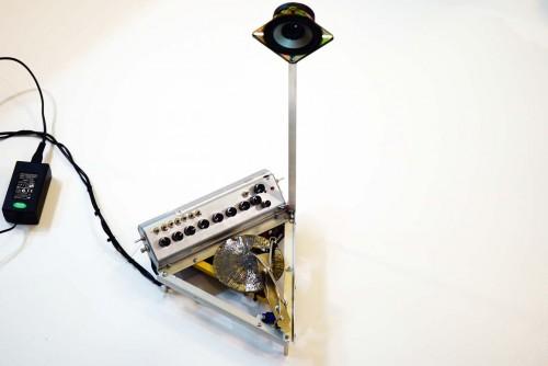 Disques solaires en pyrite utilisés pour créer de la musique sur le Raspberry Pi