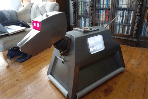 Les accessoires Doctor Who alimentés par Raspberry Pi se concentrent sur le blog de la Fondation 1 Les accessoires Doctor Who alimentés par Raspberry Pi se concentrent sur le blog de la Fondation