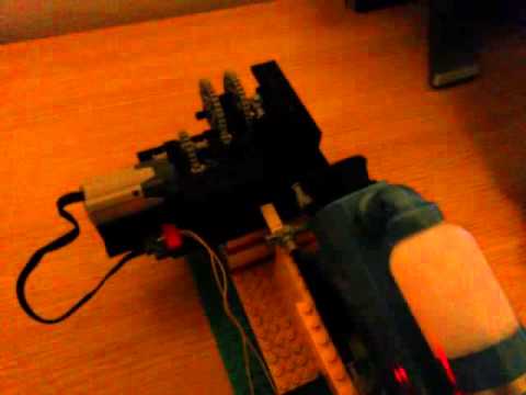 Machine de déclenchement de pistolet Minion Fart à détection ultrasonique alimentée par Raspberry Pi