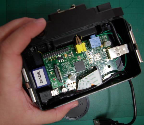 Pirater une caméra Holga avec un Raspberry Pi