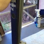 Le bord inférieur où le vinyle était en mauvais état après peinture