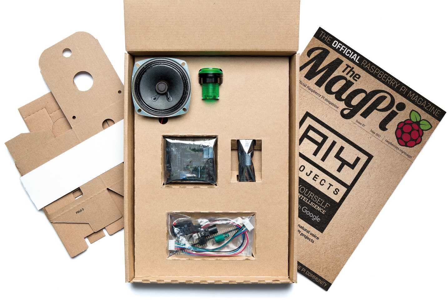Le MagPi Issue 57 est livré avec le kit d'interaction vocale Google