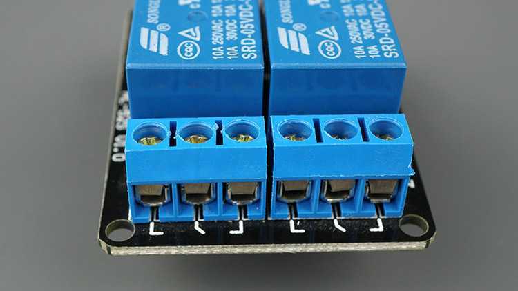 Module de relais ESP8266 NodeMCU - Contrôler les appareils AC (serveur Web) 5 Module relais côté tension secteur