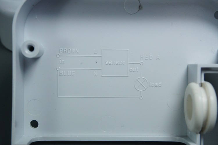 câblage du capteur de mouvement pir