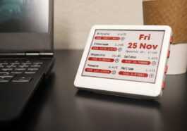 Merlot est un affichage E-paper tricolore sans fil matériel open-source