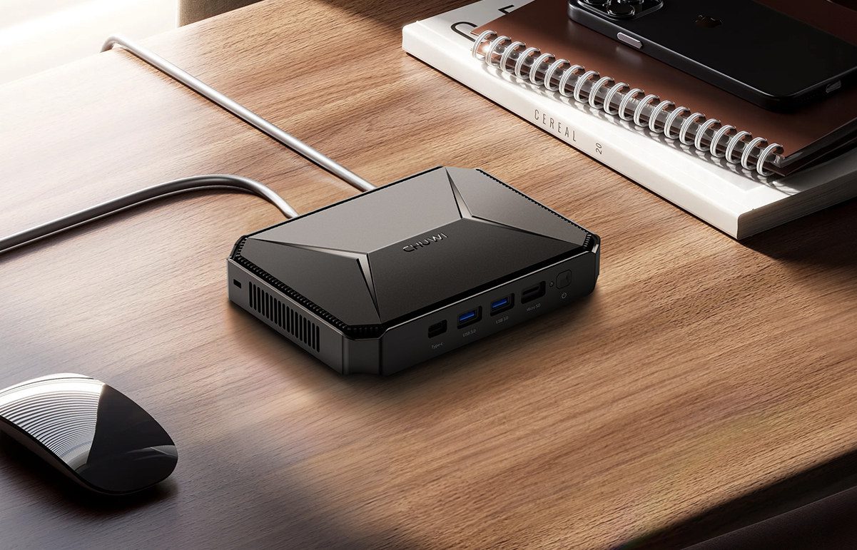 Le mini PC Chuwi HeroBox 2023 à faible coût est doté d'un processeur N100, prend en charge le SSD M.2 NVMe et le stockage SATA de 2,5 pouces