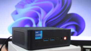 Test du mini PC Beelink SEi12 i7-12650H - Partie 1 : déballage, démontage et premier démarrage