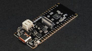 Cette nouvelle carte de développement IoT basée sur ESP32-C6 prend en charge le chargement des batteries solaires