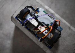 EVN Alpha est un contrôleur robotique compatible LEGO construit autour du MCU Raspberry Pi RP2040 (financement participatif)