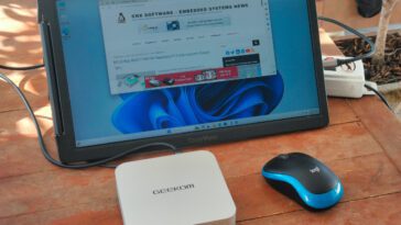 Examen du mini PC GEEKOM A7 - Partie 1 : spécifications, déballage, démontage et premier démarrage