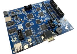 CERBERUS 2100 est une carte éducative programmable BASIC avec des processeurs Z80 et 6502 8 bits