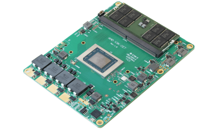AMD Ryzen COM Express avec SO DIMM latéralement Le Ryzen V3000 CX7 COM Express de SolidRun est un module CoM haute vitesse avec une horloge de 3,8 GHz, 96 Go de DDR5 et 20 voies PCIe, pour l'informatique embarquée.