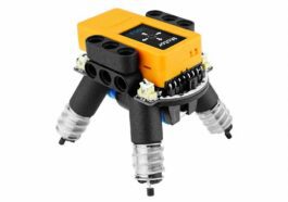 La base du robot programmable M5Stack BugC2 est dotée d'une puce de contrôle STM32 et d'un pilote de moteur à quatre voies