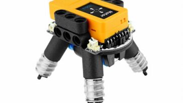 La base du robot programmable M5Stack BugC2 est dotée d'une puce de contrôle STM32 et d'un pilote de moteur à quatre voies