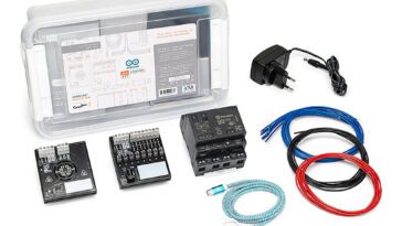 Le kit de démarrage Arduino PLC vise à enseigner le contrôle logique programmable aux étudiants du secondaire et de l'université.