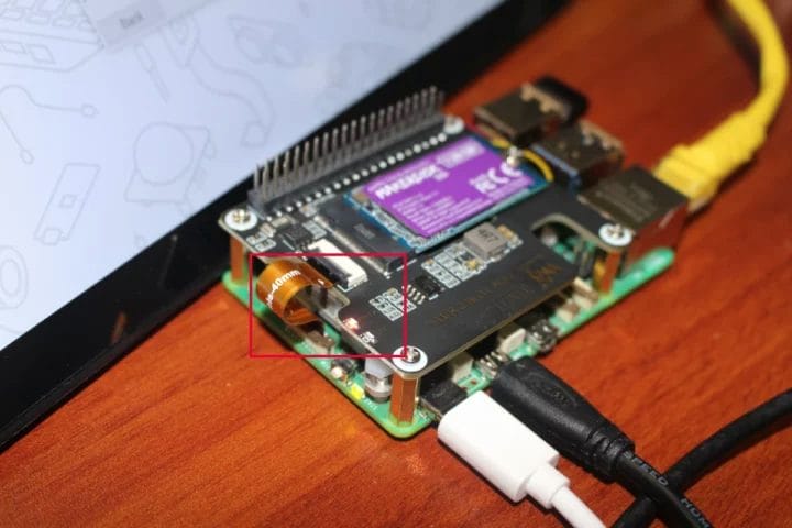 Connexion par câble Waveshare M.2 PCIe HAT FPC Connexion par câble Waveshare M.2 PCIe HAT FPC