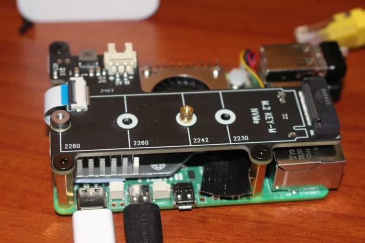 Entretoise SSD GEEKWORM X1001 M.2 2242 Entretoise SSD GEEKWORM X1001 M.2 2242