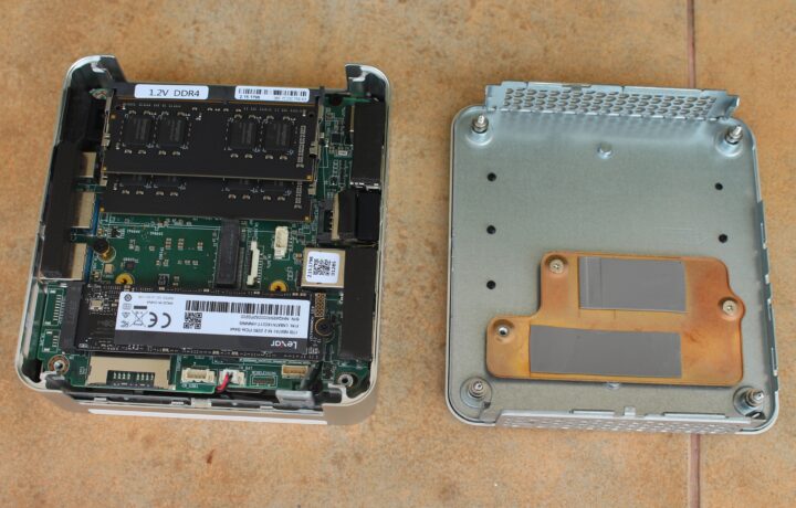 Démontage du mini PC GEEKOM XT12 Pro