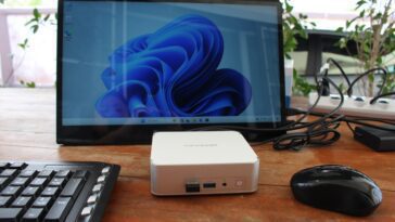 Review GEEKOM XT12 Pro mini PC Windows 11 Pro