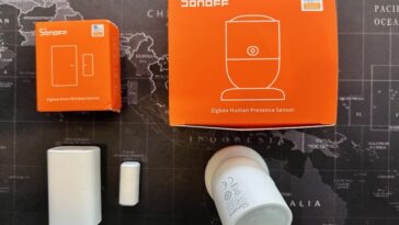 Examen des capteurs de présence humaine SONOFF SNZB-06P et des capteurs Zigbee porte/fenêtre SNZB-04P