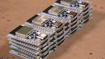 La carte IoT ESP32-C3 alimentée par batterie NanoCell V2.1 exécute ESPHome pour l'intégration de Home Assistant