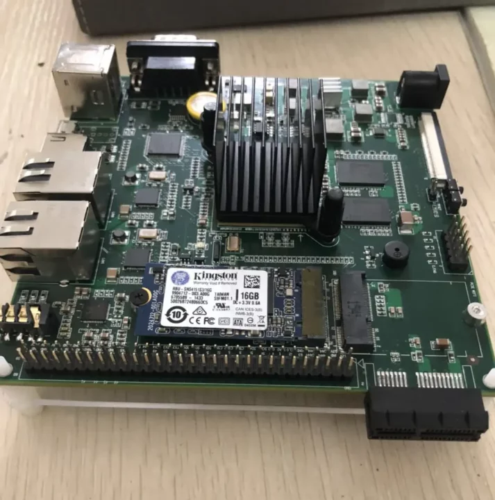 Carte de développement Loongson 2K1000LA