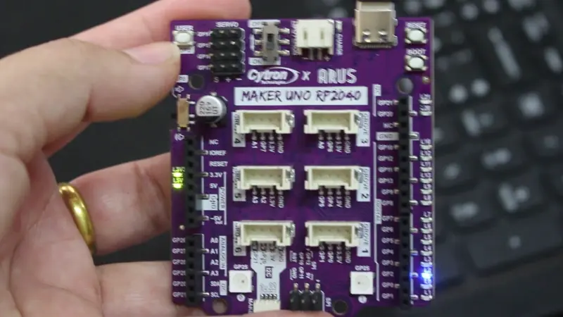 Test des boutons Cytron Maker Uno RP2040